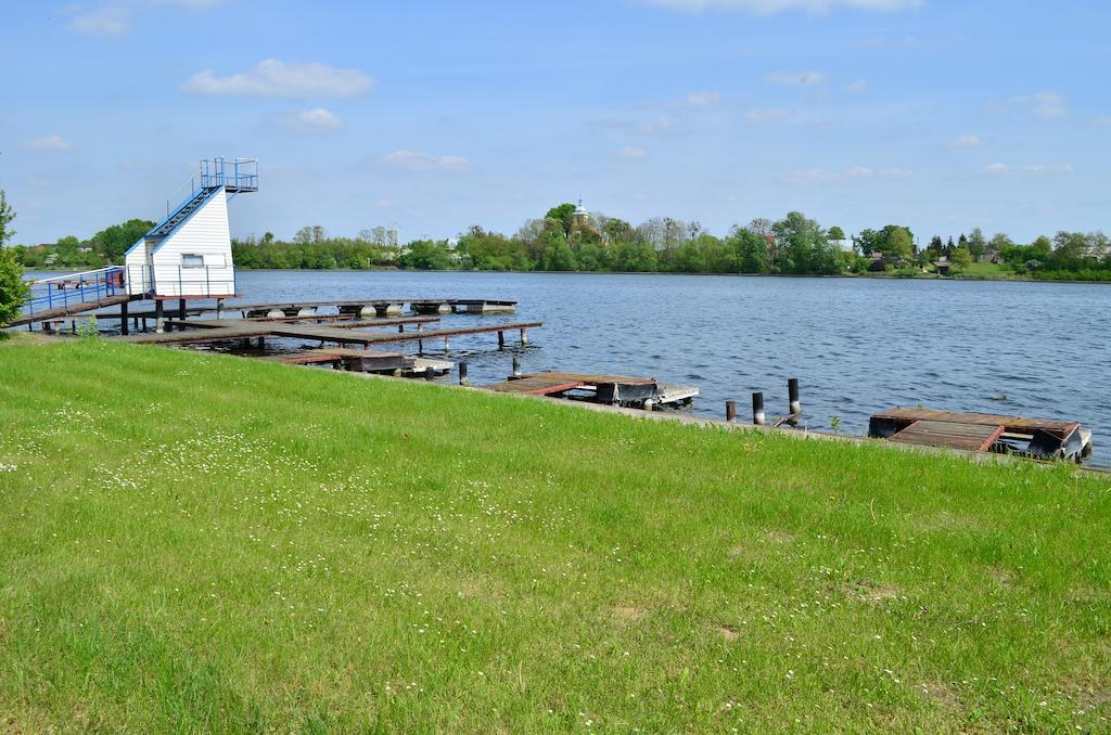 Hotel Mikorzyn Slesin  ภายนอก รูปภาพ